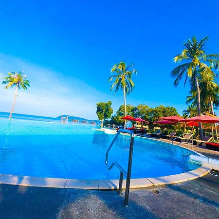 Holiday Villa Resort & Beachclub Langkawi Pantai Cenang  Exterior foto