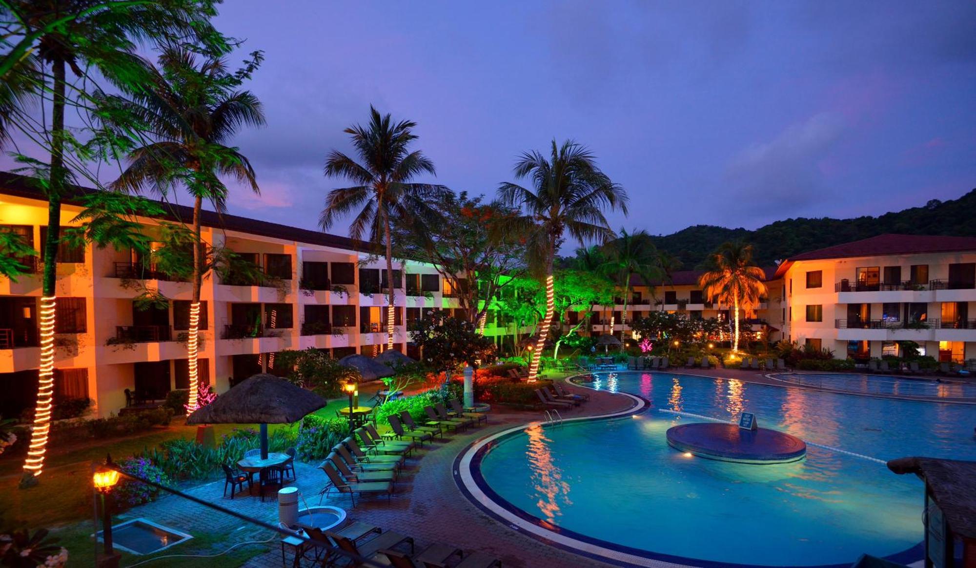 Holiday Villa Resort & Beachclub Langkawi Pantai Cenang  Exterior foto