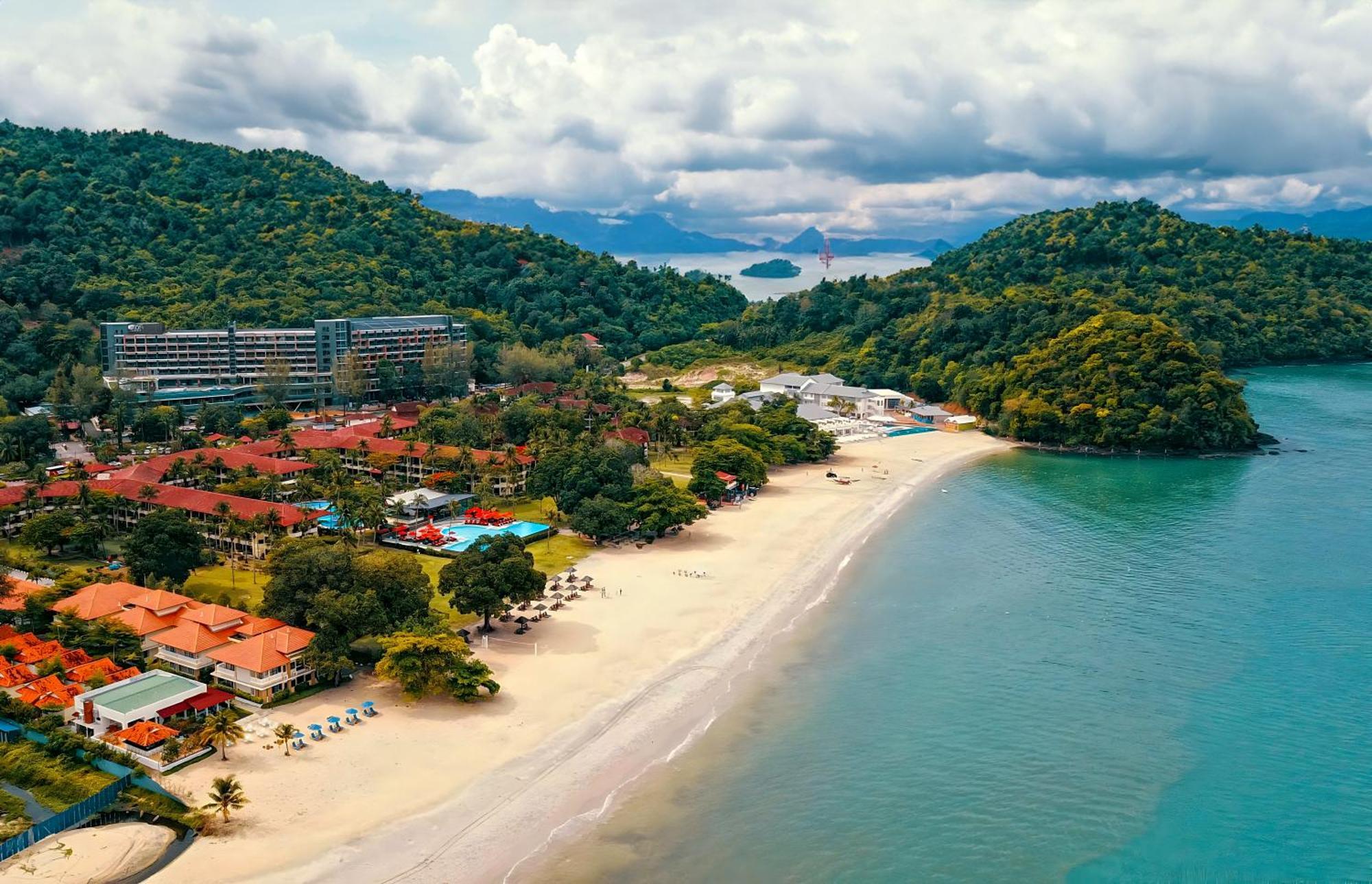 Holiday Villa Resort & Beachclub Langkawi Pantai Cenang  Exterior foto