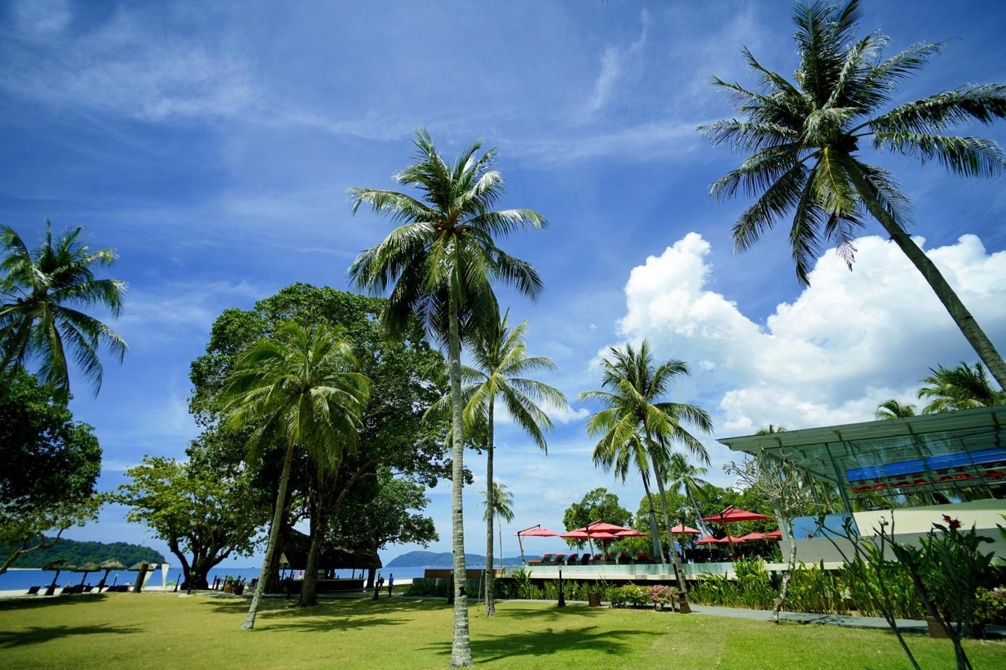 Holiday Villa Resort & Beachclub Langkawi Pantai Cenang  Exterior foto