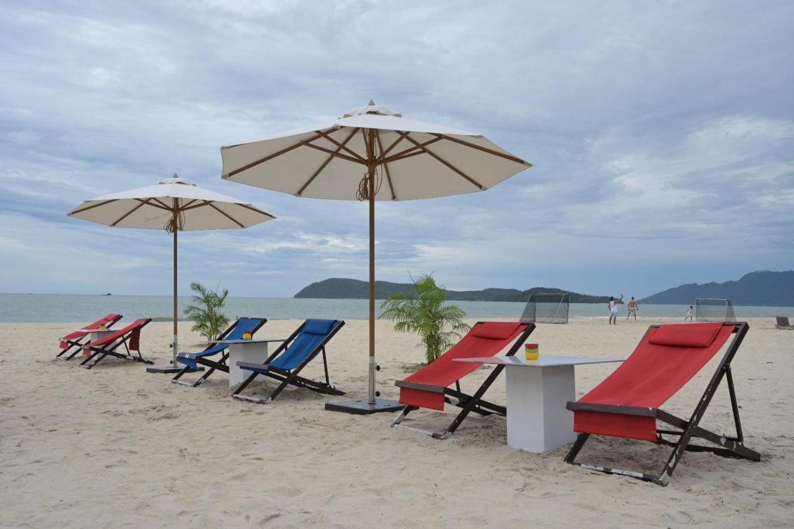 Holiday Villa Resort & Beachclub Langkawi Pantai Cenang  Exterior foto