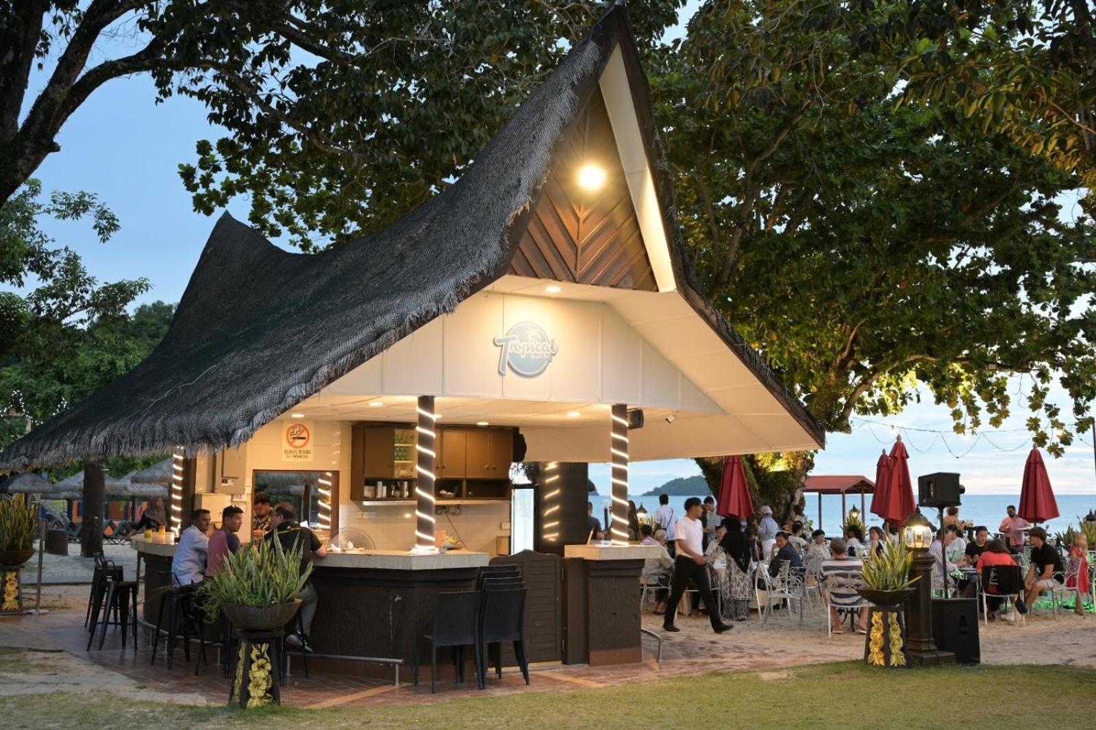 Holiday Villa Resort & Beachclub Langkawi Pantai Cenang  Exterior foto