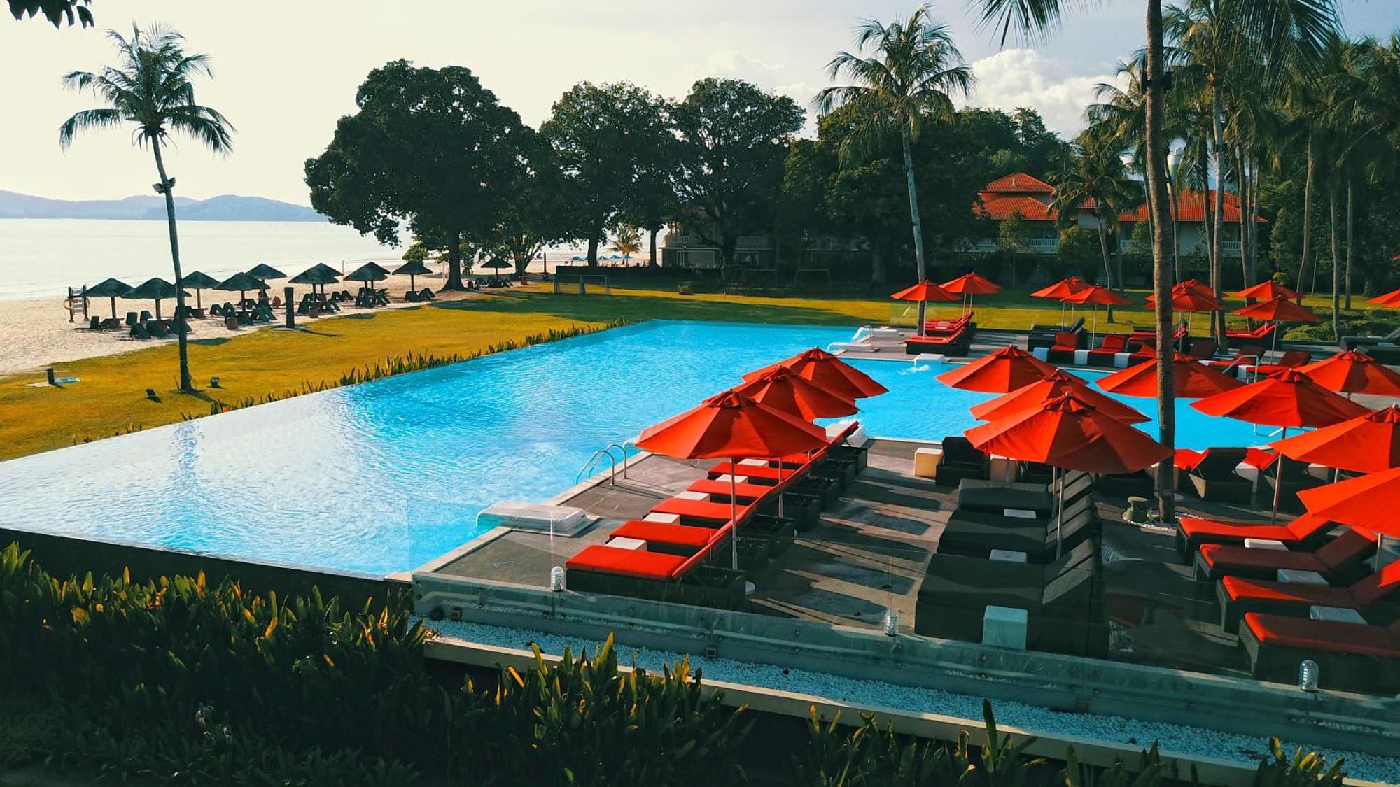 Holiday Villa Resort & Beachclub Langkawi Pantai Cenang  Exterior foto